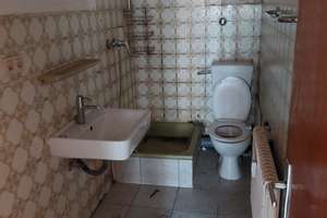 ORTS***4-Fam.-Haus - Sanierung erforderlich – Die vollständige Adresse der Immobilie erhältst du vom Anbieter., 47137 Mittelmeiderich, Duisburg – Vorschaubild 5