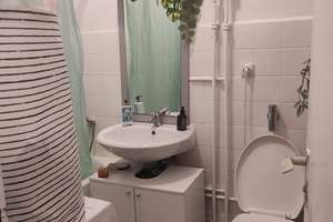 Gemütliche, möblierte 1-Zimmer Wohnung im 4. OG mit Balkon in Berlin-Tiergarten – Paulstraße 36, 10557 Moabit, Berlin – Vorschaubild 7