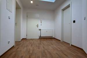 Tageslichtbad mit Wanne – Wolfenbütteler Straße 20, 39112 Sudenburg, Magdeburg – Vorschaubild 4