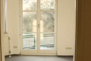 Köln-Porz! Schicke moderne 2-Zimmer-Erdgeschoß-Wohnung inkl. Tiefgaragenstellplatz als Anlageobjekt! – Urbacher Weg 10-22, 51149 Porz (Ortsteil), Köln – Vorschaubild 3