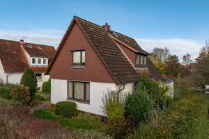 Einfamilienhaus mit großzügigem Grundstück – ideal für Paare oder kleine Familien – Dunckernbek 17, 23701 Eutin – Vorschaubild 2