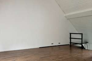 
Komplett renoviert! Ideal für Studenten, Singles & Pendler –Charmantes Altbau-Dachgeschossapartment – Westwall 204, 47798 Stadtmitte, Krefeld – Vorschaubild 4