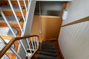 +OF-Bürgel+ Alter Ortskern+ 2-3 FH Altbau auf kl. Grundstück, Doppelgarage und Laube – 63075 Bürgel, Offenbach am Main – Vorschaubild 6