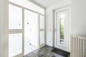Besonderheit: Charmanter Atrium-Bungalow am Ende einer ruhigen Anliegerstraße – Die vollständige Adresse der Immobilie erhältst du vom Anbieter., 85551 Kirchheim bei München – Vorschaubild 5