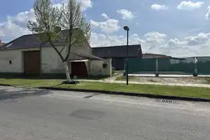 Drei-Seithof mit Bodenplatte & Baugenehmigung f. freigeplanten Bungalow – Teltow-Fläming (Kreis) – Vorschaubild 4