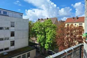 Moderne 4 Zimmer-Wohnung inkl. Einbauküche und Balkon im Zentrum von Augsburg