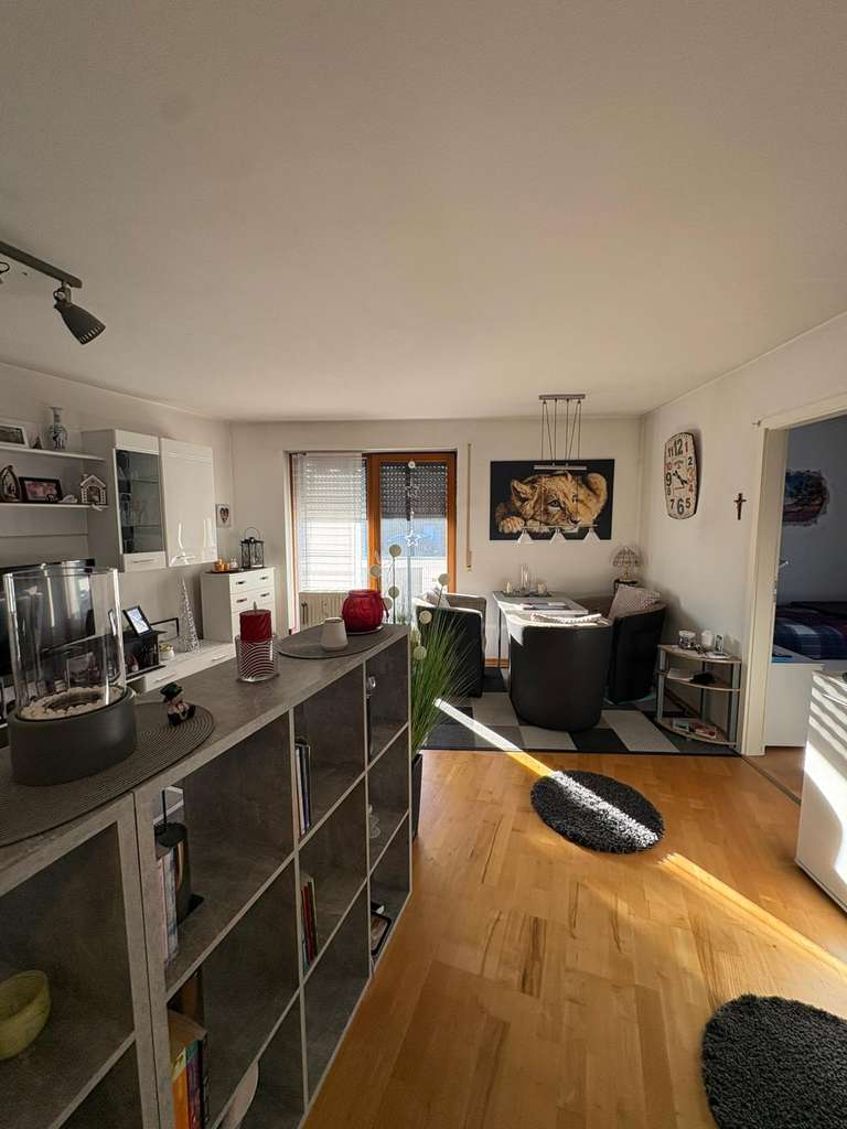 Immobilie in Pforzheim - Attraktive 2-Zimmer-Wohnung mit Westbalkon, Stellplatz und guter Anbindung – ideal für Kapitalanlege - Bild 4