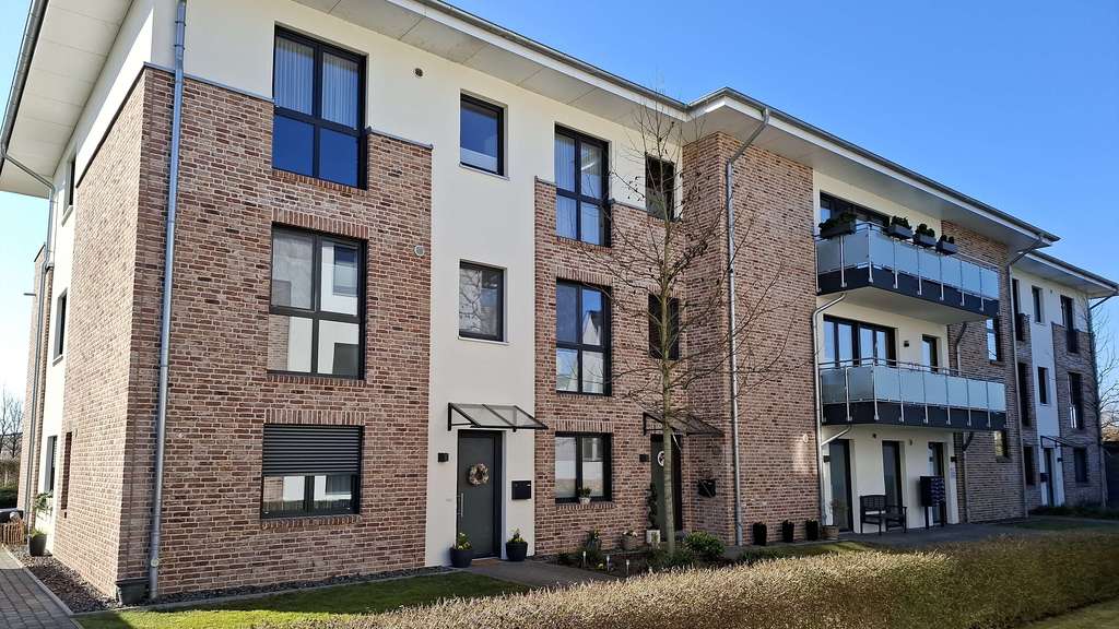 Immobilie in Hasloh - Provisionsfrei: Moderne 2-Zimmer-Wohnung im 1. OG mit Balkon und eigenem PKW-Stellplatz in Hasloh - Bild 1