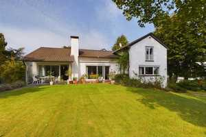 Freistehendes Einfamilienhaus mit traumhaftem Grundstück – Essen – Vorschaubild 1