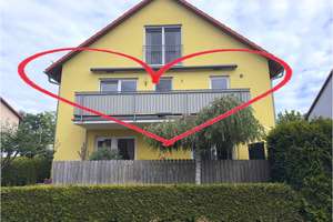 KILIAN IMMOBILIEN!  PERFEKTE 4 ZI. WOHNUNG AUS 2006 MIT 104 M² IM 1. OG EINES 3-PART.-H. IN HIP! EBK – Die vollständige Adresse der Immobilie erhältst du vom Anbieter., 91161 Hilpoltstein – Vorschaubild 2