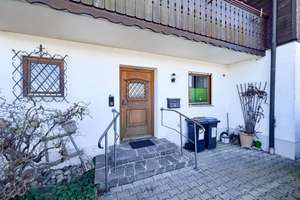 Sofort bezugsfrei: Charmantes Reihenmittelhaus mit PV-Anlage, Kamin & traumhaftem Blick ins Grüne – Die vollständige Adresse der Immobilie erhältst du vom Anbieter., 83512 Wasserburg am Inn – Vorschaubild 4