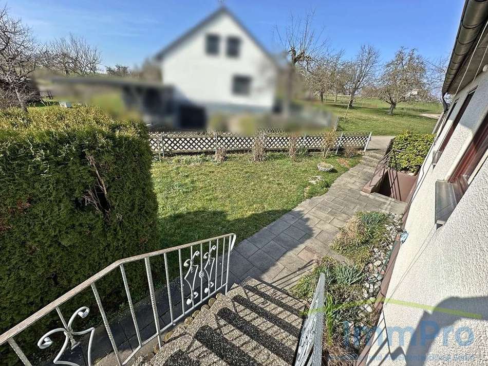 052 Blick in den Garten