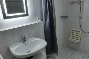 Helle 1-Zimmer Wohnung Balkon Studenten Uni Essen möbliert 5min bis HBF in Essen-Stadtwald – Ahornstr. 25, 45134 Stadtwald, Essen – Vorschaubild 9