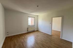 *ÜBER 5% RENDITE IN GOLZHEIM* - 3 ZIMMER DG WOHNUNG – Seydlitzstr 3, 40476 Golzheim, Düsseldorf – Vorschaubild 1