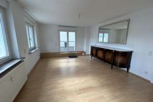 ETW mit großer Terrasse und zusätzlicher Nutzfläche - Kernsanierung 2008 – Die vollständige Adresse der Immobilie erhältst du vom Anbieter., 66123 St. Johann, Saarbrücken – Vorschaubild 2