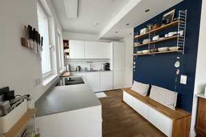Helle 4 Zimmer Wohnung mit großem Balkon im Hinterhaus, frei ab 01.09.2025 – Berlin – Vorschaubild 3