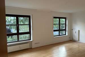 Ruhige, helle 3-Zimmer-Wohnung in Obersendling mit S/W-Balkon – Kleinstraße 23, 81379 Thalkirchen, München – Vorschaubild 4
