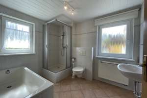 Mehrgenerationenhaus in Marlesreuth – Die vollständige Adresse der Immobilie erhältst du vom Anbieter., 95119 Naila – Vorschaubild 14