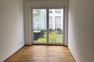 Exklusive 4-Zimmer-Whg. ca. 133 m², Sonnenbalkon, 2 Bäder, Aufzug, ruhige Rheinnähe in Plittersdorf – Die vollständige Adresse der Immobilie erhältst du vom Anbieter., 53173 Plittersdorf, Bonn – Vorschaubild 9
