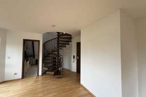 Charmant, hell  begehrt – Maisonette mit Balkon in Stuttgart-Degerloch – Die vollständige Adresse der Immobilie erhältst du vom Anbieter., 70597 Waldau, Stuttgart – Vorschaubild 9