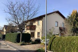 Wohnhaus mit Garage und Garten in Weil im Schönbuch Ortsteil Breitenstein – Die vollständige Adresse der Immobilie erhältst du vom Anbieter., 71093 Weil im Schönbuch – Vorschaubild 2