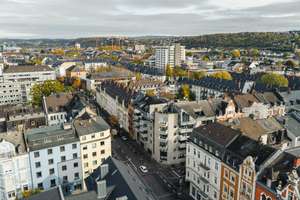 Zentral wohnen: Großzügige 4-Zimmer-Wohnung mit Aufzug & Tiefgarage – Hohenzollernstraße 85b, 56068 Süd, Koblenz – Vorschaubild 8