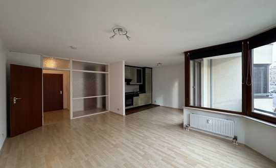 Gepflegtes 1-Zimmer-Apartment mit Balkon, Aufzug in Mannheim-Innenstadt