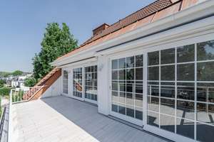Golzheims "Weiße Siedlung" // 1A Exklusivlage //  Rohdiamant // Lichtdurchflutet // Riesen Terrasse – 40474 Golzheim, Düsseldorf – Vorschaubild 14