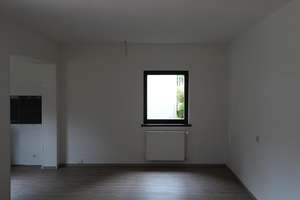 ebenerdige 2,5 Zimmer Whg. mit Küche, Bad, Terrasse, Waschraum – 66701 Beckingen – Vorschaubild 3