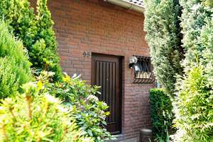 EIN KLASSIKER MIT ZUKUNFTSPLÄNEN! Keine Käuferprovision! – Die vollständige Adresse der Immobilie erhältst du vom Anbieter., 47807 Fischeln, Krefeld – Vorschaubild 2