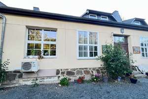 Wohnen und arbeiten im historischen alten Bahnhof Schmiedeberg! 2 Wohnungen, Werkstatt, Büros uvm. – Die vollständige Adresse der Immobilie erhältst du vom Anbieter., 1744 Schmiedeberg – Vorschaubild 2