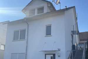 Neuwertiges Haus mit fünf Zimmern und EBK in Oberstenfeld – Wunnensteinstraße 32, 71720 Ludwigsburg (Kreis) – Vorschaubild 1