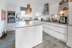 RESERVIERT // Entspanntes Wohnen zwischen Stadt und Küste // Modernes Reihenhaus in Langen-Geestland – Cuxhaven (Kreis) – Vorschaubild 10