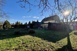 Mehrgenerationenhaus mit großem Grundstück zu verkaufen! *Pool* *Garage* *Einliegerwohnung* – Die vollständige Adresse der Immobilie erhältst du vom Anbieter., 1612 Nünchritz – Vorschaubild 4