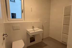 First Occupancy in "Pasing Patio": New 3-Room Apt with Loggia & Rooftop Terrace Access – Hermine-von-Parish-Straße 47, 81245 Neupasing, München – Vorschaubild 15