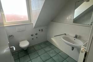 Helle 1,5-Zimmer Dachgeschosswohnung – Kantstraße 81a, 86167 Lechhausen-West, Augsburg – Vorschaubild 5