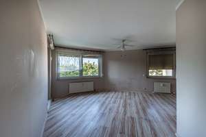 Frankfurt Sossenheim: Großzügige 4-Zimmer-Wohnung mit Balkon und durchdachtem Grundriss – 65936 Sossenheim, Frankfurt am Main – Vorschaubild 3