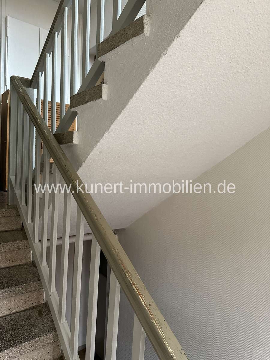 Große, bezugsfreie Eigentumswohnung (Renovierungsbedarf) mit zusätzlicher Wohneinheit in Friedeburg, Mansfeld Südharz Kreis – Bild 2