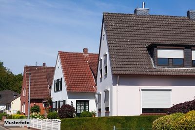 Reihenendhaus mit Reihengarage