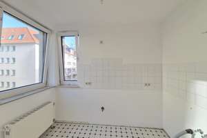 Helle 2-Zi.-Wohnung mit TG-Stellplatz in Stadtresidenz Dortmund – Die vollständige Adresse der Immobilie erhältst du vom Anbieter., 44135 City, Dortmund – Vorschaubild 5