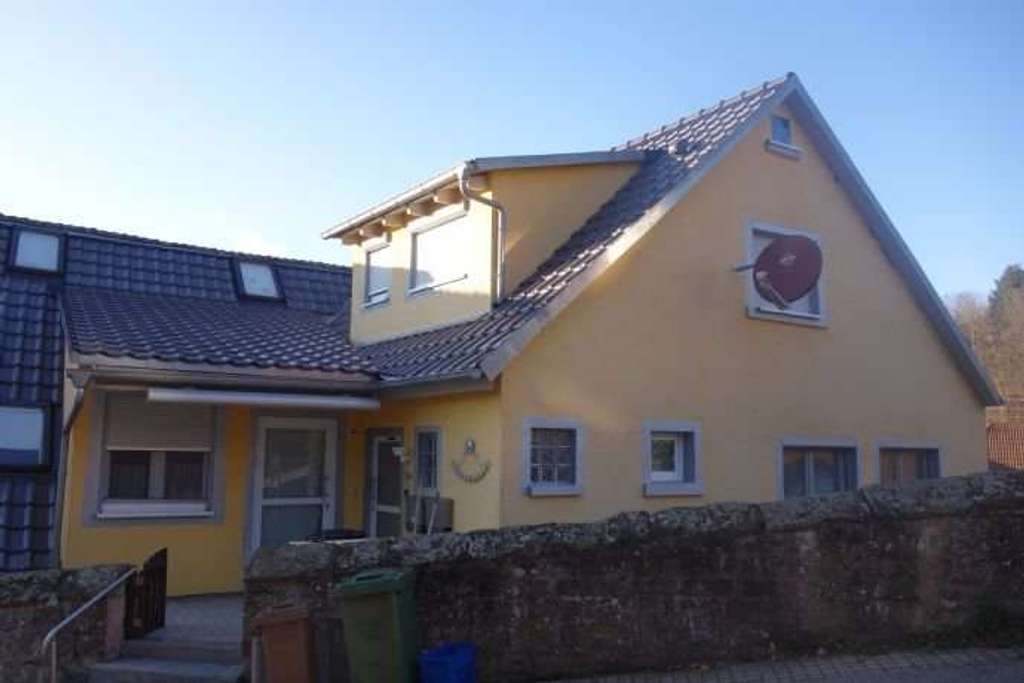 Immobilie in Sinsheim - 3 Wohneinheiten zum Preis von 1 - Mehrfamilienhaus in Sinsheim - Bild 0