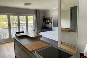 Top moderne, möblierte 1-Zimmer-Wohnung mit Blick ins Grüne – Sierichstrasse 148, 22299 Winterhude, Hamburg – Vorschaubild 2
