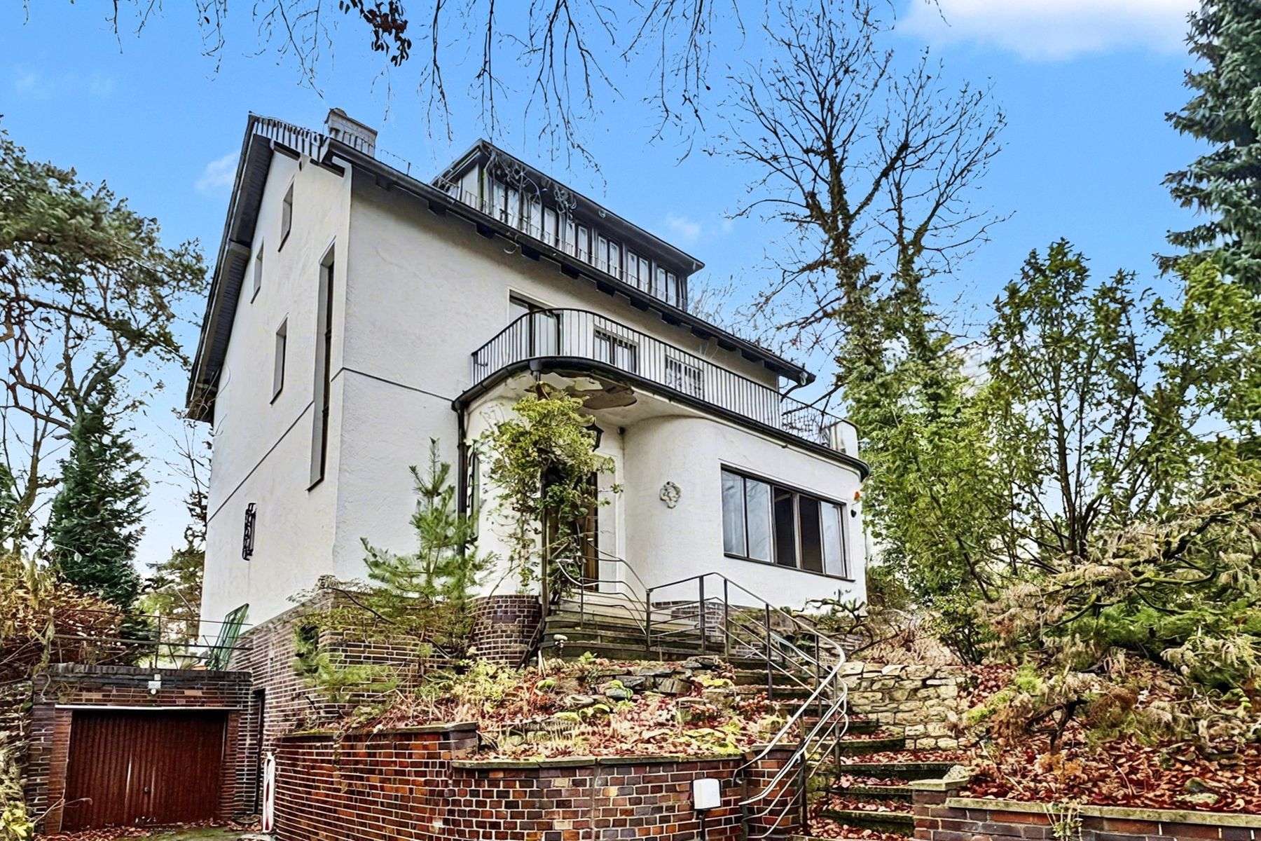 Sanierungsbedürftige Stadtvilla mit großem Grundstück in begehrter Lage von Berlin Steglitz, Berlin – Bild 1