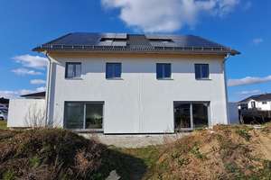Neubau Doppelhaushälfte mit PV Anlage in begehrter Lage von Mühldorf Nord ! – Kopernikusring 54, 84453 Mühldorf am Inn – Vorschaubild 2