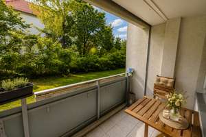 Moderne und sehr ruhige Hochparterre-Wohnung mit Vorgarten samt Stellplatz nahe Volkspark Mariendorf – Die vollständige Adresse der Immobilie erhältst du vom Anbieter., 12105 Mariendorf, Berlin – Vorschaubild 2
