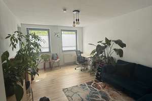 Möblierte 2-Zimmer-Wohnung mit Balkon | Grenze zu F-Hain | Juli 2026 - März 2027