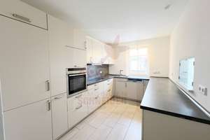 IMMOBILIEN SCHNEIDER - Lichtdurchflutete 3 Zi.-EG-Maisonette-Whg. mit Hobbyraum (Nr. 1) – Die vollständige Adresse der Immobilie erhältst du vom Anbieter., 81825 Waldtrudering, München – Vorschaubild 5