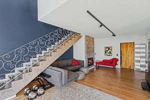 Skyline-Feeling inklusive - Besonderes Wohnen über den Dächern von Hamburg-Poppenbüttel – Die vollständige Adresse der Immobilie erhältst du vom Anbieter., 22391 Poppenbüttel, Hamburg – Vorschaubild 4