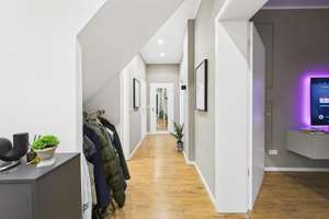 Kernsanierte Dachgeschosswohnung mit ca. 139 m² Grundfläche und Potenzial für Maisonette-Ausbau – Die vollständige Adresse der Immobilie erhältst du vom Anbieter., 42281 Barmen, Wuppertal – Vorschaubild 3