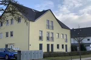 Traumhafte, neuwertige  3-Zi–Wohnung mit Balkon und Einbauküche in Ingolstadt-Gerolfing  – Bussardstrasse 6, 85049 West, Ingolstadt – Vorschaubild 3